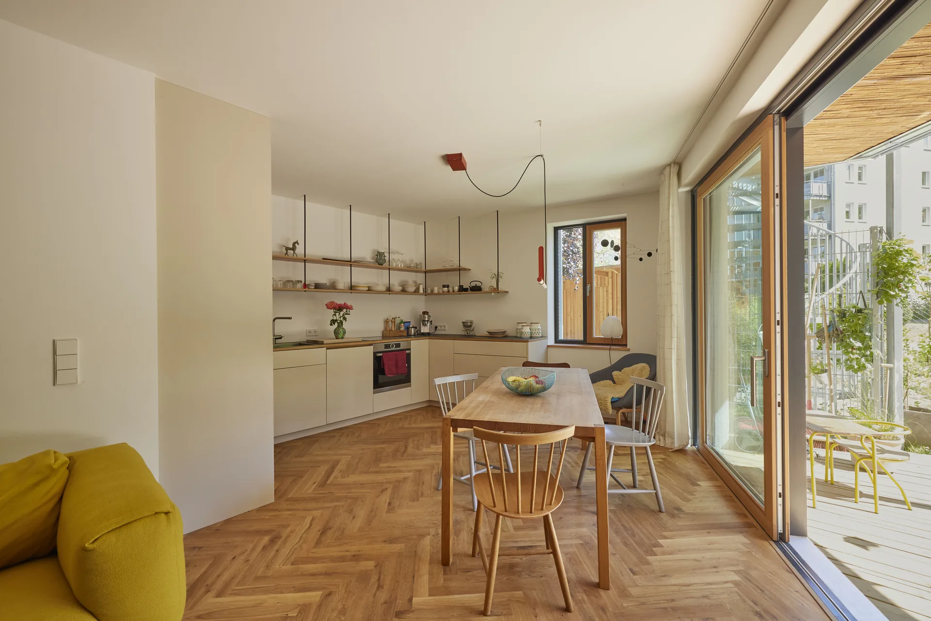 P14 Sud Rive – Fensteranlage und Fußboden