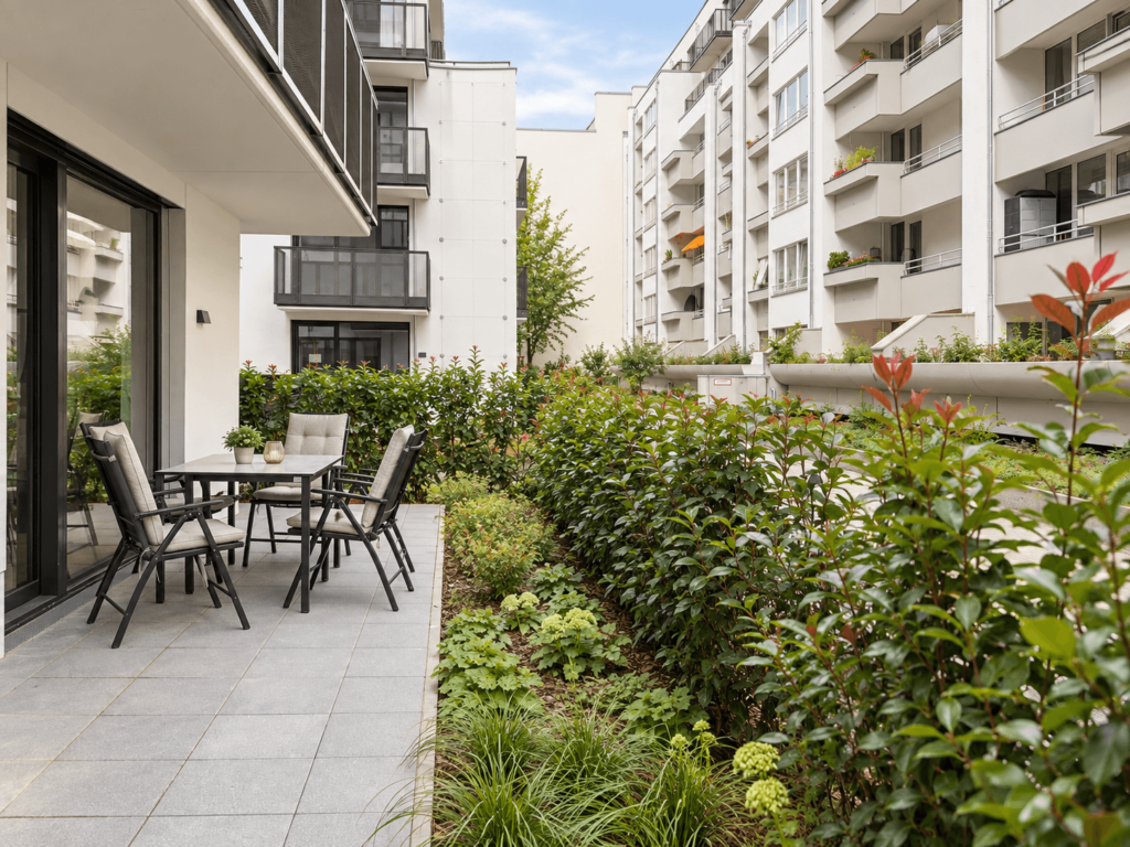 Innenhof - Terrasse EG - visualisiert