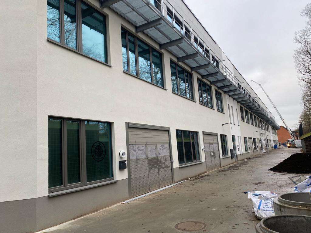 Moderne Handwerkerhöfe inmitten von Hamburg-Rissen