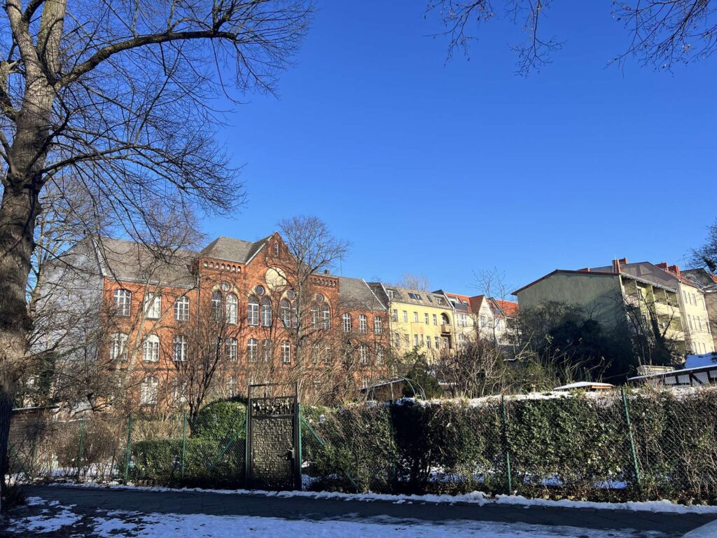 Die Wilhel-Kuhr-Str (gegenüber)aße