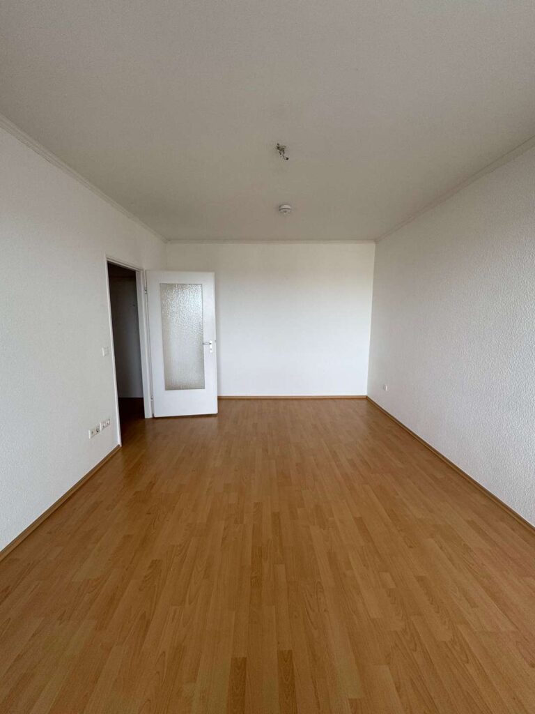 Wohn- Schlafzimmer